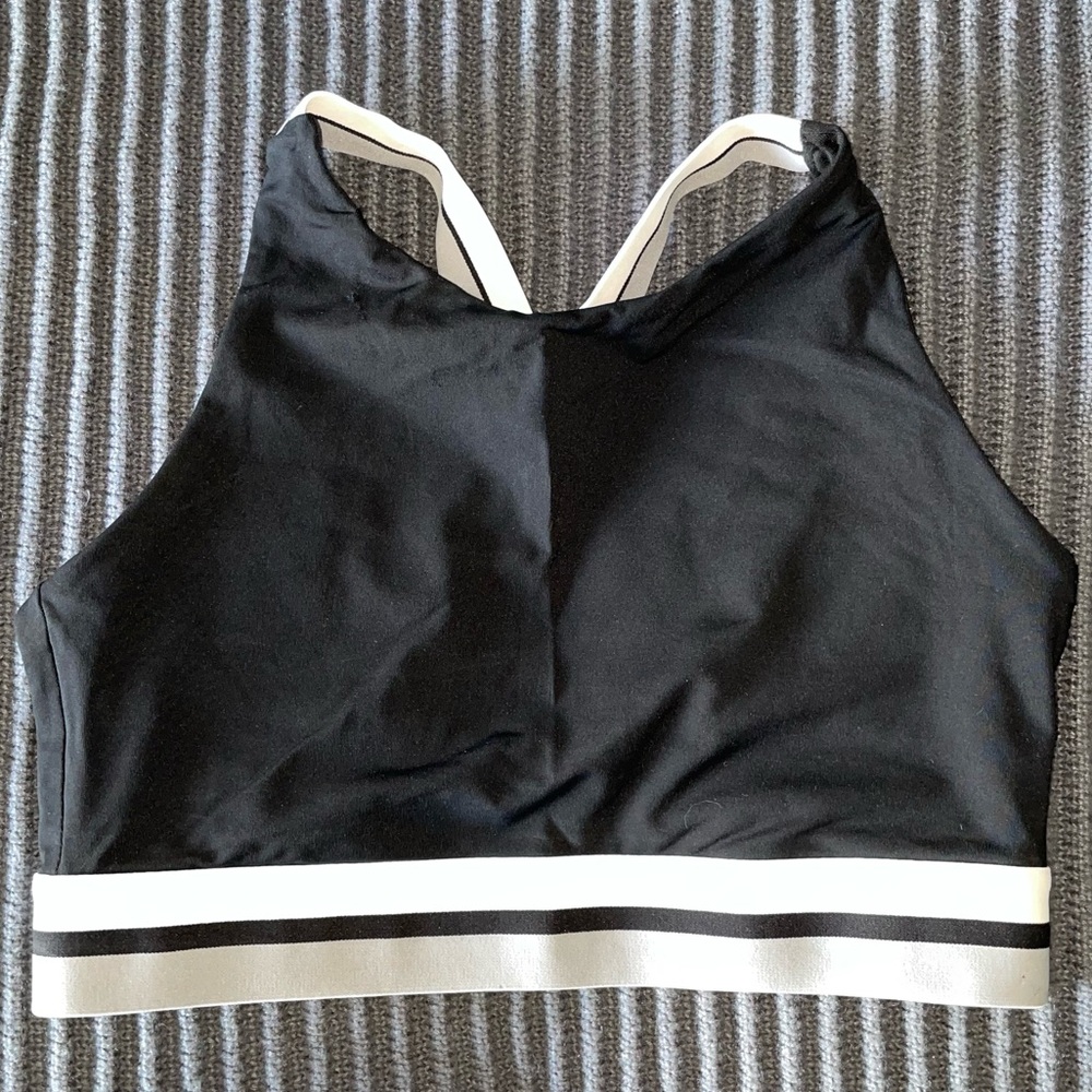 GAP Fit high neck sports bra